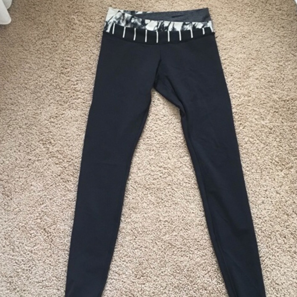 Lululemon 'Astro' pant leggings - size 4